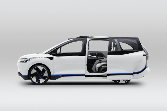 Baidu Unveiled Fully Autonomous Vehicle Apollo RT6 – China Internet Watch #chicomnews