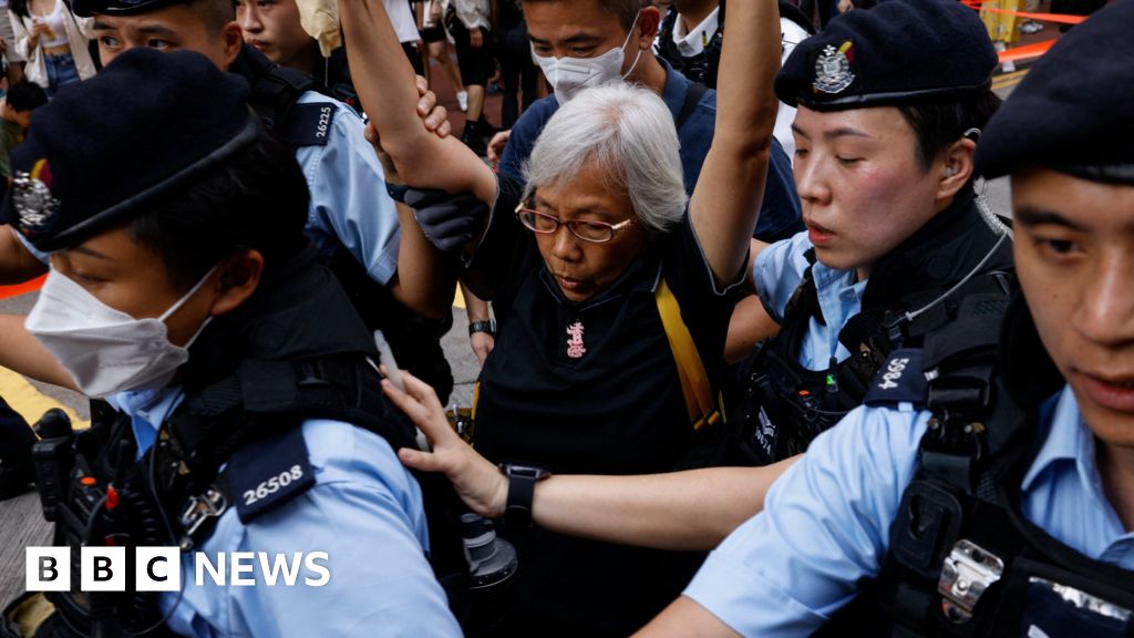 Tiananmen Square: Hong Kong police detain activists on anniversary of massacre #chicomnews