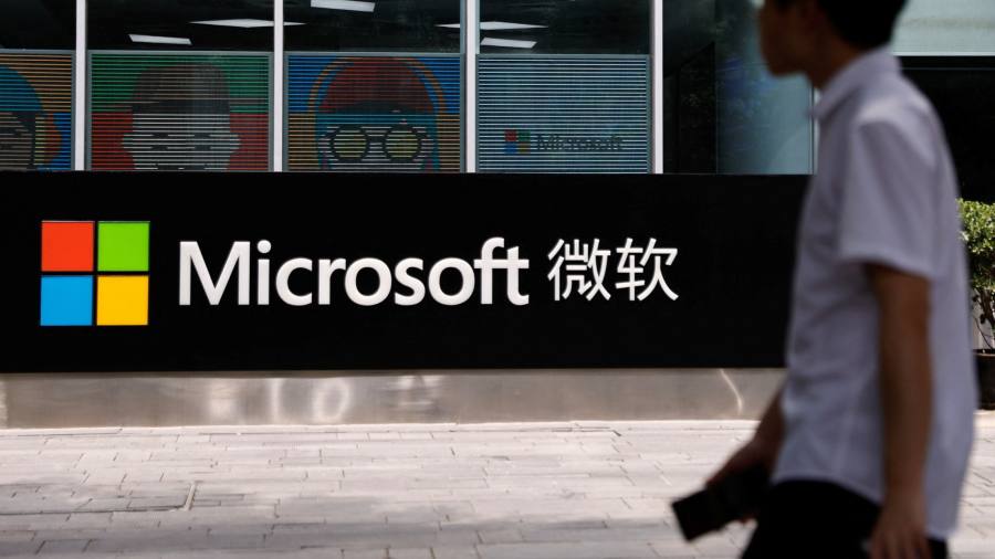 Microsoft to move top AI experts from China to new lab in Canada #chicomnews