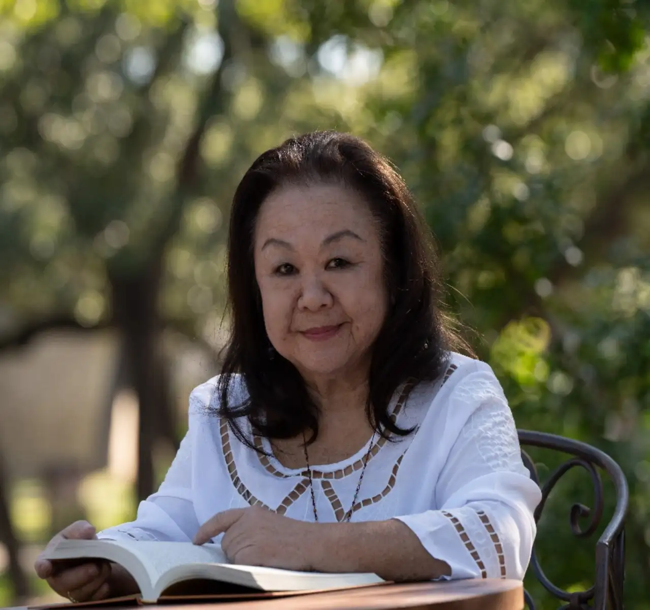 Susan Dolling brings new life to Tang poetry with Floating on Clouds #chicomnews