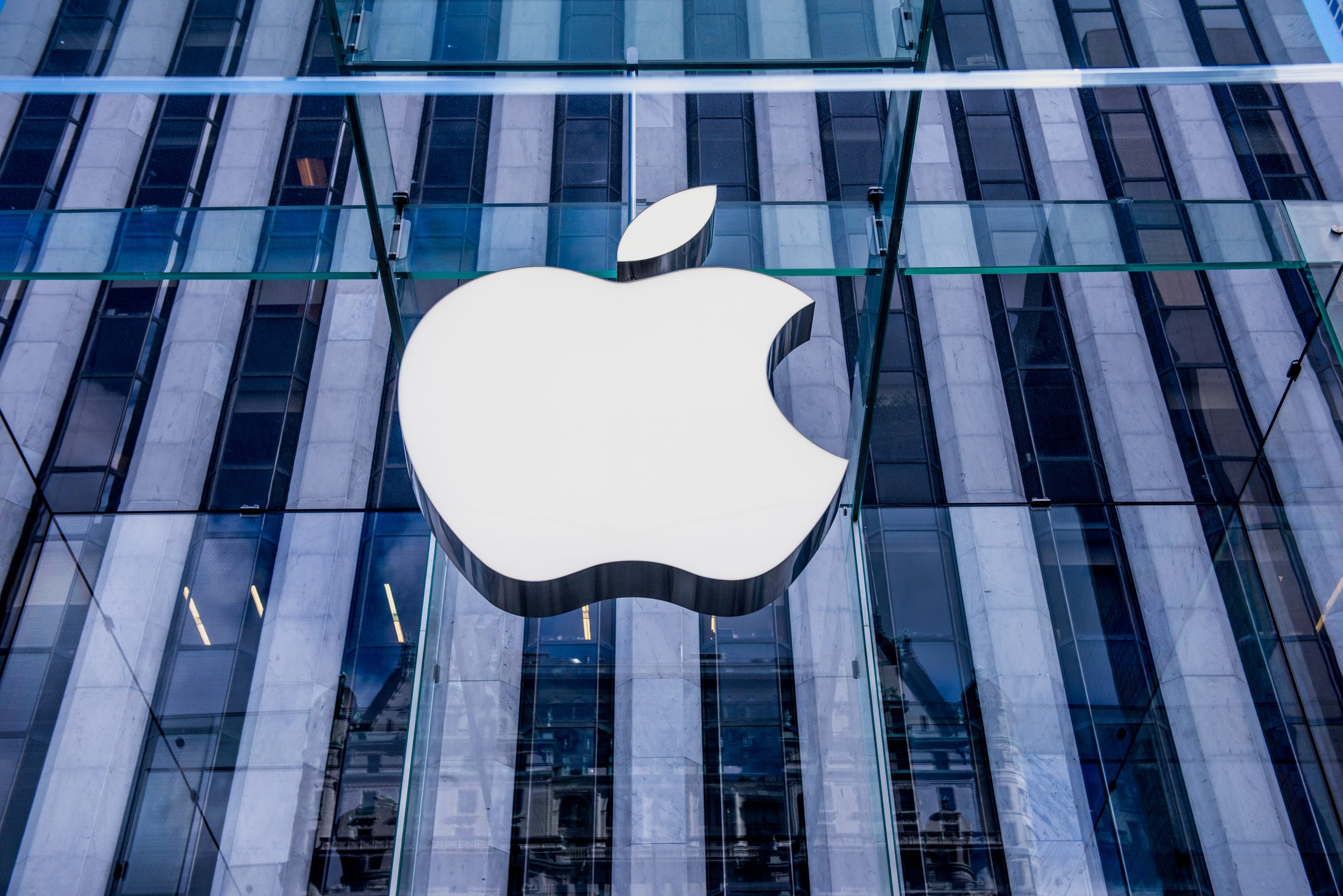 Apple teams up with Baidu to launch AI services in China in 2025, faces user data dispute · TechNode #chicomnews