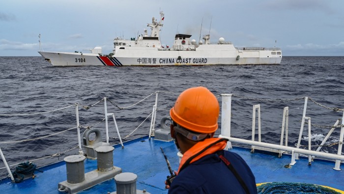 Philippines considers new UN case against Beijing over South China Sea activity #chicomnews