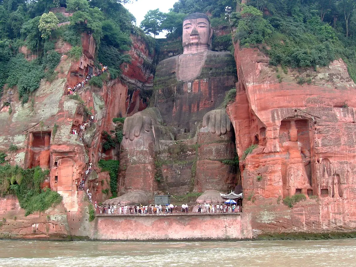 Ancient Myths and Modern Legends About the Leshan Giant Buddha #chicomnews